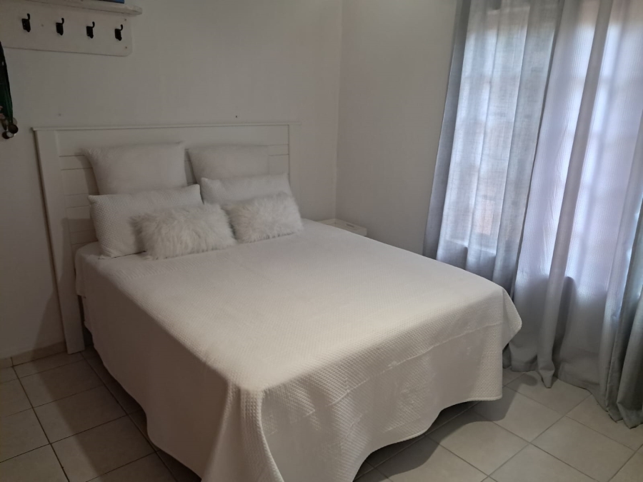 6 Bedroom Property for Sale in Safari Gardens North West